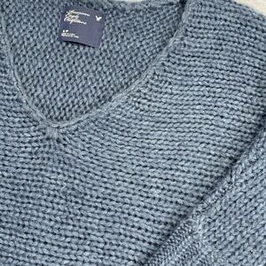American Eagle Women's Sz Small Chunky Knit Sweater Wool Mohair V Neck SOFT Blue